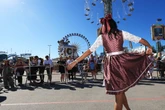 "Upskirting"-Skandal auf der Wiesn: Mann fotografiert Besucherin unter den Rock