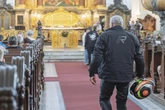 Motorradgottesdienst in Hamburg: Nur wenige Biker am Michel