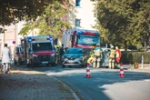 Rentnerin von Renault überrollt: Straße voll gesperrt