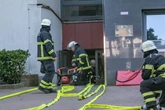 Schwarze Rauchschwaden über Bramfeld: Tiefgarage steht in Flammen