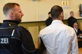 Mord auf offener Straße: Vier Angeklagte wieder frei