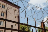 Fatale Verwechslung: Falscher Häftling freigelassen - jetzt ist er weg