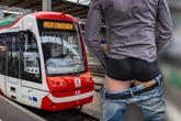Widerlich! Aggro-Teenager pissen in Chemnitzer City-Bahn
