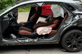 Frontal-Crash in Odenthal: Feuerwehr muss 19-Jährigen aus Auto schneiden