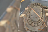 Schmuckstück der Carolabrücke: Relief aus Gusseisen aus der Elbe geborgen