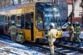 Schrecksekunde an DVB-Haltestelle: Straßenbahn springt aus Gleisen