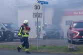 Brand in Autohaus-Werkstatt in Sachsen: Vollsperrung nötig