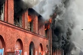 Nach rund 58 Stunden: Feuer in großer Lagerhalle im Norden endlich gelöscht