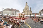 Premiere zum "Palais Sommer": Büchermarkt auf dem Neumarkt
