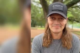 Krebs-Diagnose: Sänger meldet sich mit schockierender Nachricht bei seinen Fans