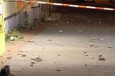 Fassadenteile stürzen auf Straße: Bewohner müssen Wohnungen verlassen