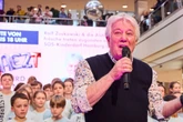 Zum Jubiläum von Einkaufszentrum: Kinderstar Rolf Zuckowski singt für guten Zweck