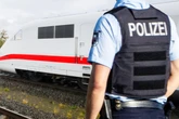Mann (†66) von ICE erfasst: Bahn-Strecke in Südosthessen gesperrt