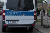 Blutüberströmt in Klinik gerettet: 38-Jähriger lebensgefährlich verletzt