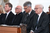 Gottesdienst nach Zugunfall: "Bilder vom Unglück lassen uns nicht los"