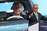 Doch kein Verbrennerverbot? Merz rudert auf Automesse zurück