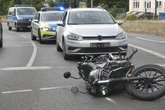 Auto kracht in Motorrad: Stau auf Leipziger Hauptstraße