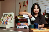 Sächsin eröffnet Laden mit englischen Büchern