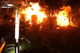 Hat jemand gezündelt? Polizei ermittelt nach Brand einer Gartenlaube