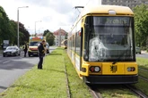 Unfall in Dresden: Straßenbahn erfasst Person an Haltestelle Hygienemuseum
