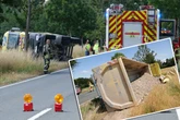 Lkw umgekippt: Fahrer verliert Kontrolle und setzt beladenen Truck in Graben
