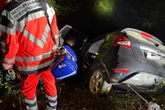 Fatale "Abkürzung": Autofahrer irrt stundenlang durch Wald, dann wird es richtig brenzlig