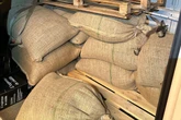 Kaffee-Fahrt der anderen Art: Zoll stellt über eine Tonne Bohnen und Pads sicher