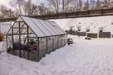 So kannst Du das unbeheizte Gewächshaus im Winter nutzen