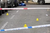 Streit eskaliert vor Discounter: Mann (30) mit Messer in den Hals gestochen
