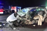Geisterfahrer kracht auf A3 in Gegenverkehr: Ein Toter, drei Verletzte