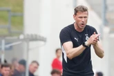 Er muss große Fußstapfen füllen! Zweitligist präsentiert überraschenden neuen Trainer