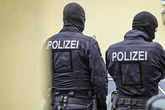 Nächtliche Riesen-Razzia mit bis zu 700 Beamten