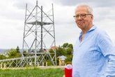 Angeblich stört er das historische Ortsbild: 5G-Mast empört Anwohner