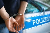 Handy geraubt, Frau bedroht: Polizei nimmt Mann auf Chemnitzer Sonnenberg vorläufig fest