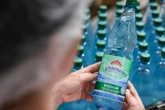 Im Osten wird gespart, nur nicht beim Marken-Mineralwasser