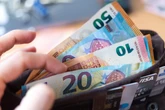 Erfurter fällt auf Liebesbetrügerin herein und überweist mehrere tausend Euro