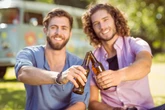 Die 15 lustigsten Bier-Witze zum Wegschütten