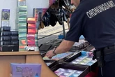 Illegale Vapes an 13-Jährige verkauft? Polizei sprengt Verkaufsstand in NRW