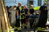 Mann stürzt bei Bauarbeiten in die Tiefe: Lebensgefährliche Verletzungen