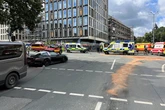 Trotz Sirene und Blaulicht: Porsche und Krankenwagen krachen zusammen