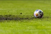 Torwart prallt mit Gegenspieler zusammen - jetzt ist er hirntot