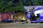 Feuerwehr bietet sich Horror-Bild: Zwei Menschen sterben bei verheerendem Crash
