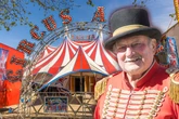 Zirkus mit ganz viel Geschichte kommt nach Freital: "Ich wurde in einem Wohnwagen zur Welt gebracht"