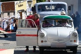 Haute Couture, Oldtimer und Geld: Sächsischer Ort komplett im Zeitreise-Taumel!