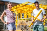 Das hat "Kiosk des Unwissens" am alten Flughafen im Angebot