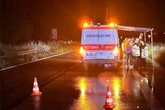 Auto rast in geparkten Lkw: Drei Tote, darunter zwei Kinder!