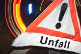 Moped und VW krachen ineinander: Einer der Fahrer stirbt an Verletzungen