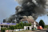 Brand auf Gelände von altem Schlachthof: Löscharbeiten dauern lange