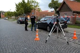 Jugendlicher auf offener Straße von Trio attackiert: Zeuge stoppt Prügelbande
