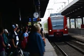 2 Promille, kein Ticket: Schwarzfahrer will aus Polizeistation abhauen